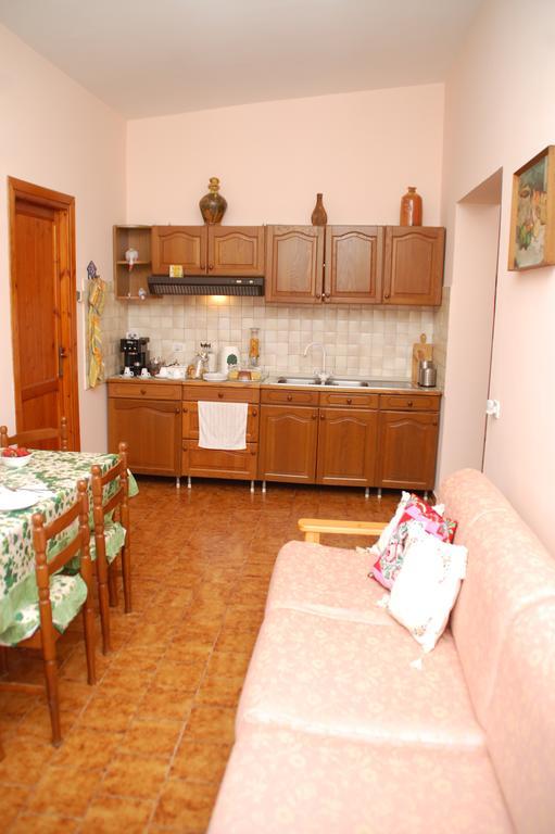 B&B Villa Claudia Анціо Екстер'єр фото