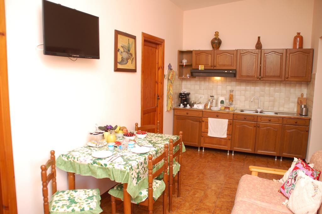 B&B Villa Claudia Анціо Екстер'єр фото